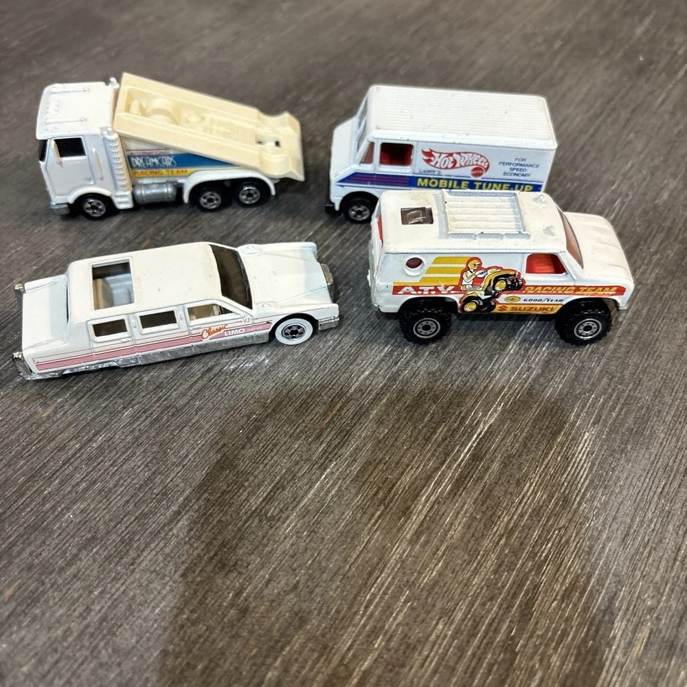 Vintage Hot Wheels Lot of 16 ,1970s 1980s 1990s
